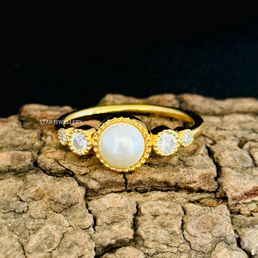 14K Solid Gold Diamond Pearl Miligrain Ring