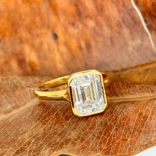 2.00 Ct Emerald Moissanite Proposal Ring