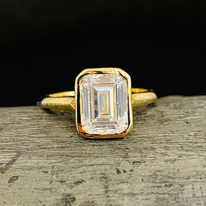 2.00 Ct Emerald Moissanite Proposal Ring