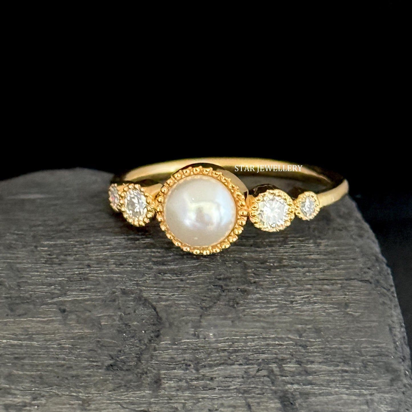 14K Solid Gold Diamond Pearl Miligrain Ring