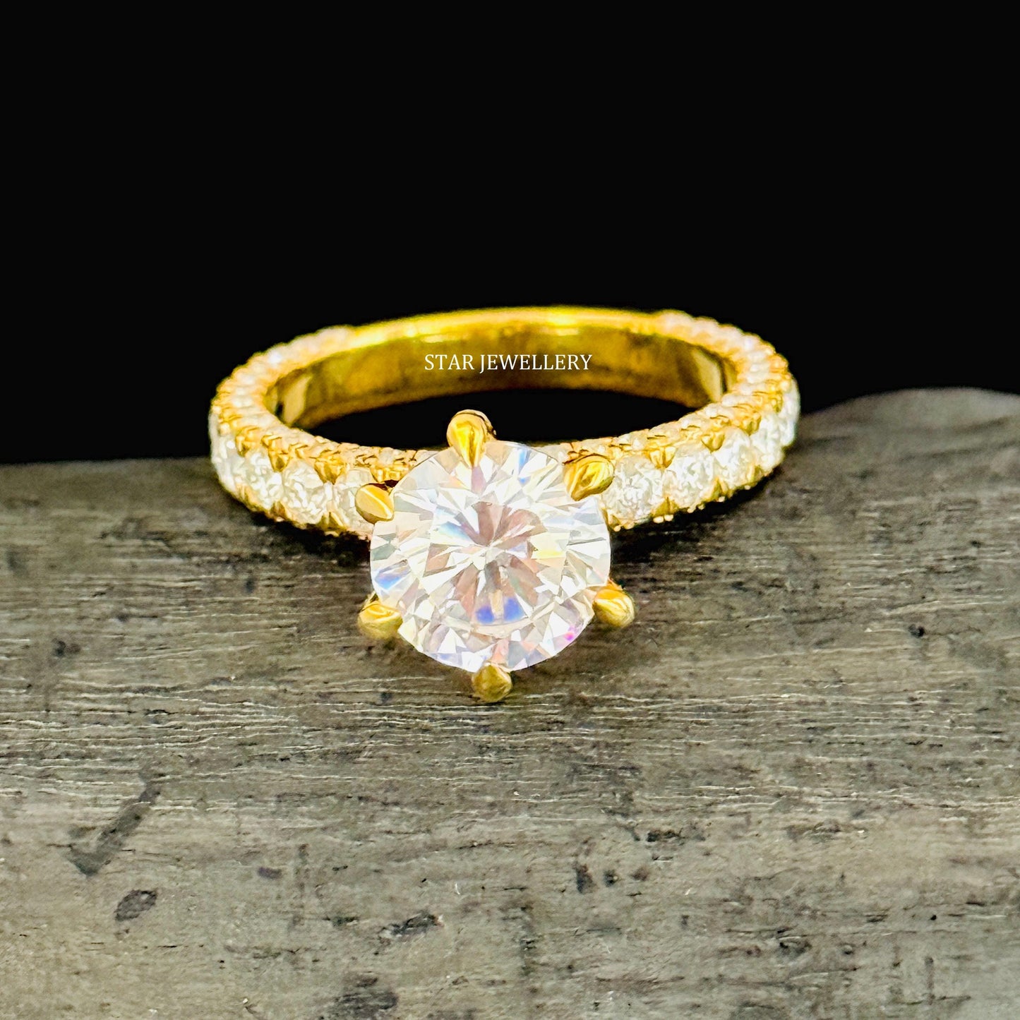 2.00 Ct Brilliant Round Cut Colorless Moissanite Solitaire Engagement Ring