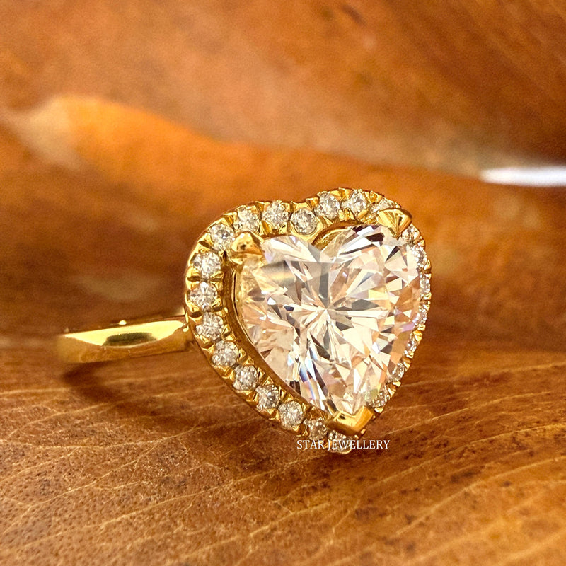 1 ct heart shape IGI certified lab-grown diamond halo engagement ring by STAR JEWELLERY