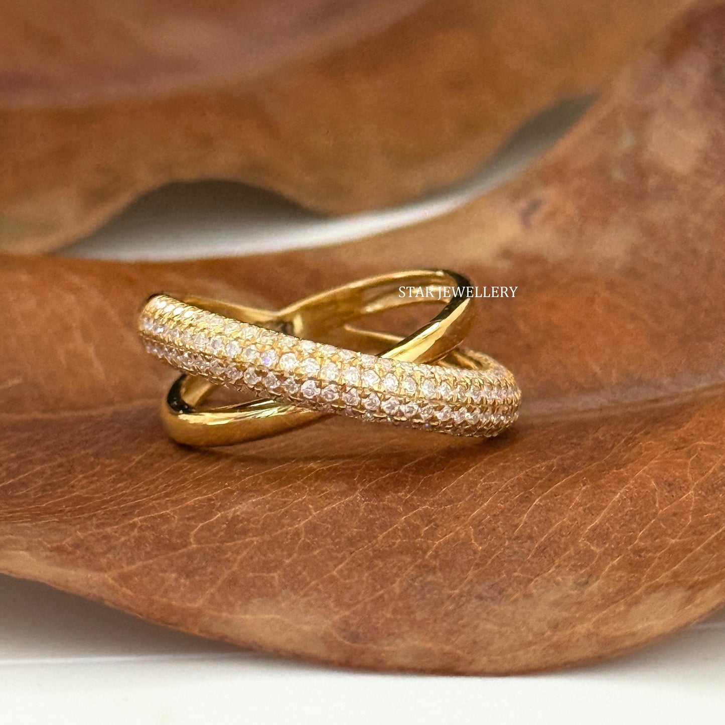 Cris Cross Overlap Solid Gold Wedding Band Ring