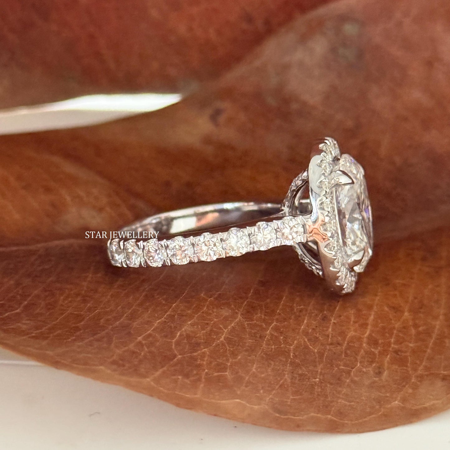 3.00 Ct IGI Certified Oval Cut White Gold lab Grown Diamond Engagement Ring