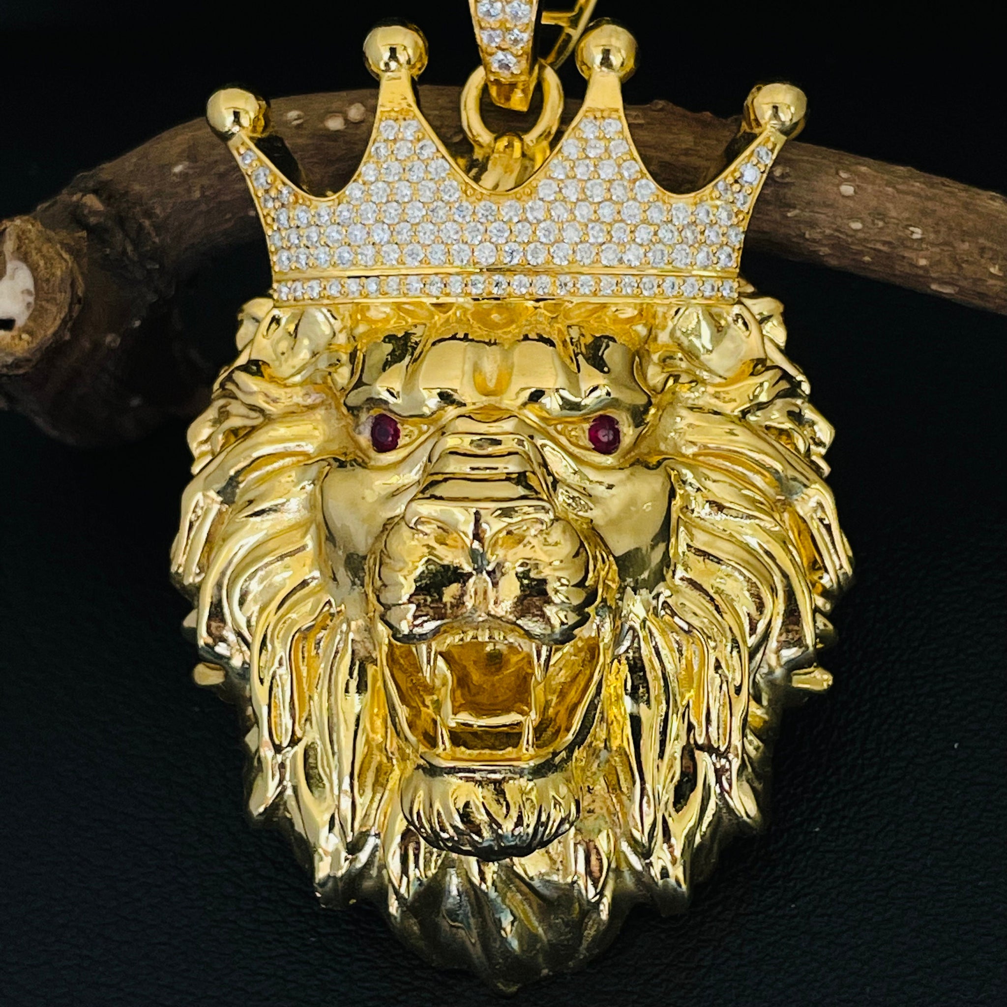 Colorless Moissanite Diamond Lion Pendant